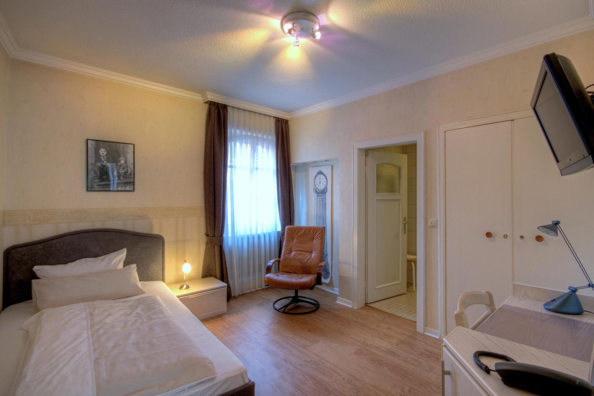 Hotel Zum Goldenen Stern Pruem Luaran gambar