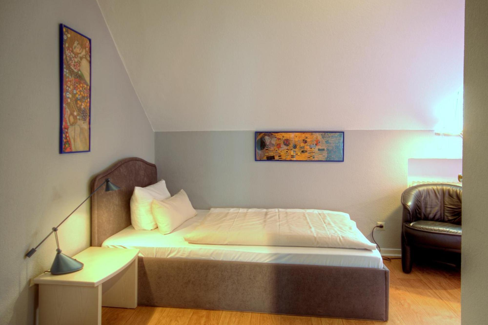 Hotel Zum Goldenen Stern Pruem Luaran gambar