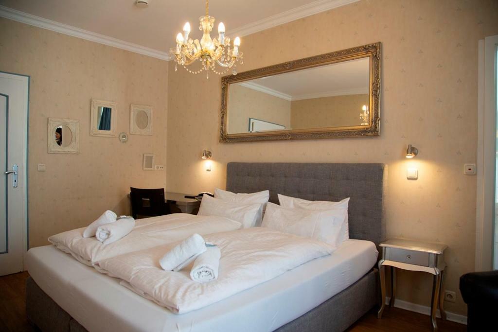 Hotel Zum Goldenen Stern Pruem Luaran gambar
